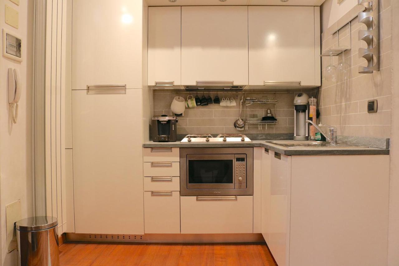 Charming Apartment In The Navigli District - 4 People Milaan Buitenkant foto